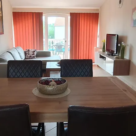 Neli Apartamento