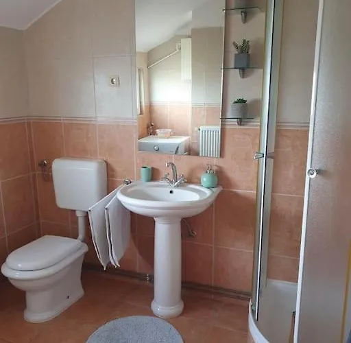 Apartman Neli Polača